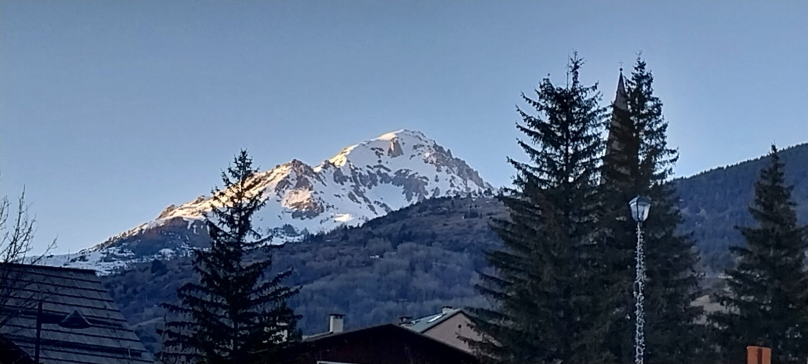 #15 Le Grand Aréa vu du gite après une belle journée Le Grand Aréa vu du gite après une belle journée