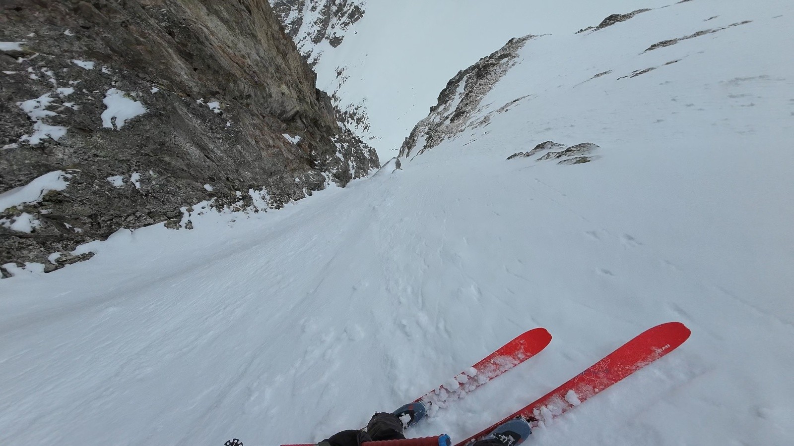 Couloir du bas de la face SW de La Blanche