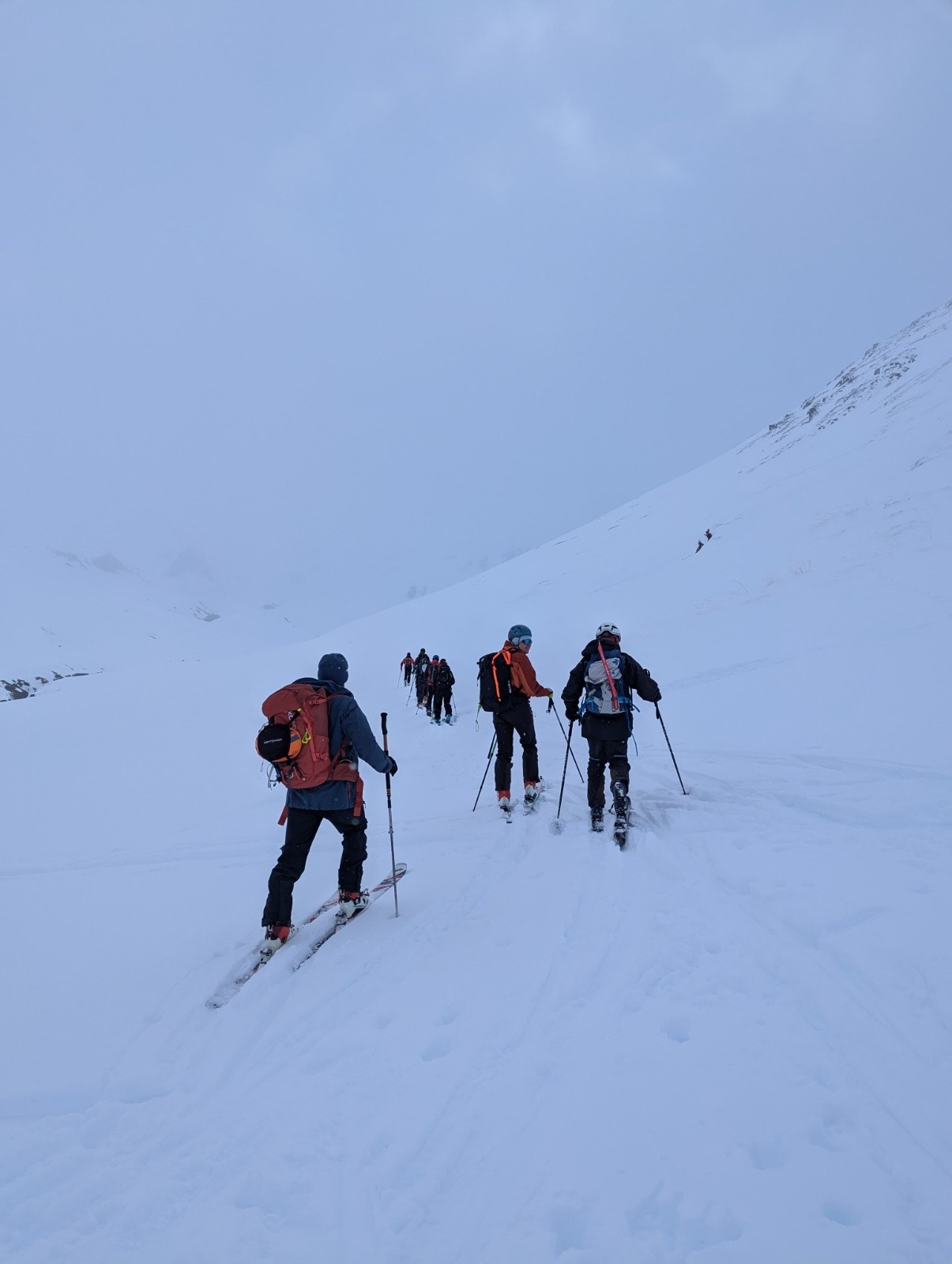 J2, départ dans le jour blanc 