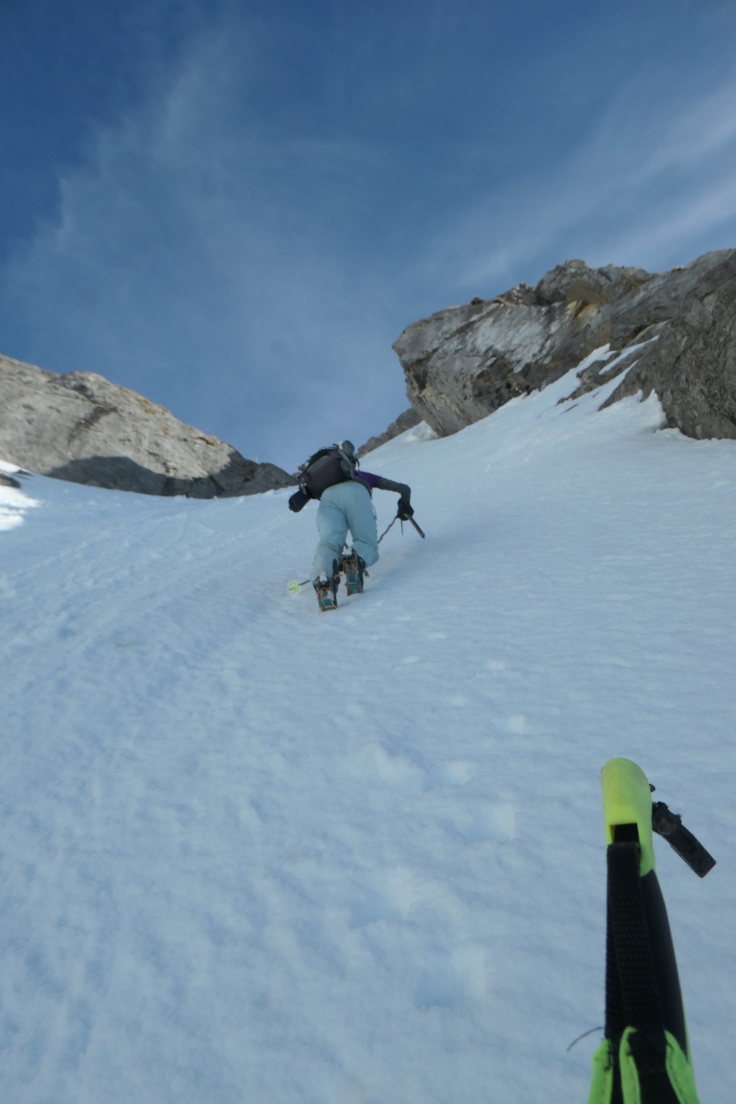 Suite du couloir, ça fait du bien d'être à l'ombre 