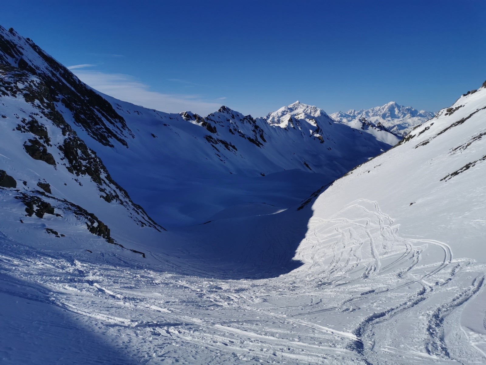 Du col des Barmes de l'ours vers les Pissets