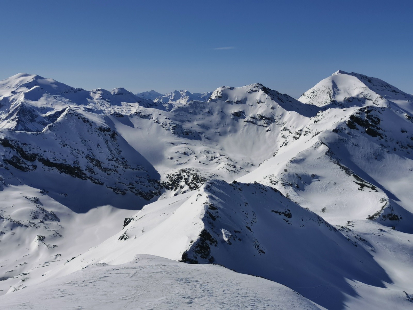 Pointe de Claret, Pointe NE du Châtelard, un bout de l'aiguille de Mean Martin 