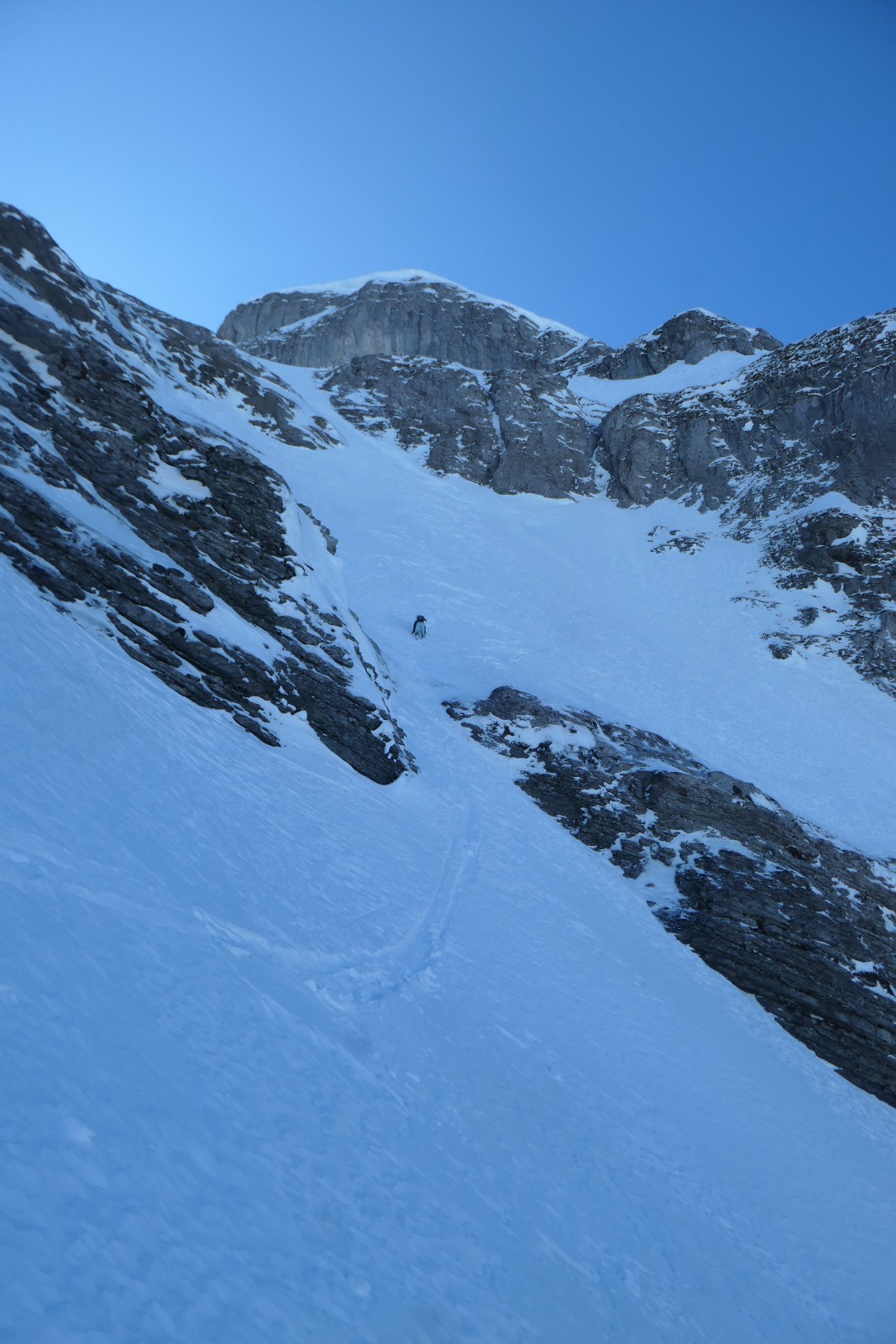 1er verrou en descente (se saute facilement) 