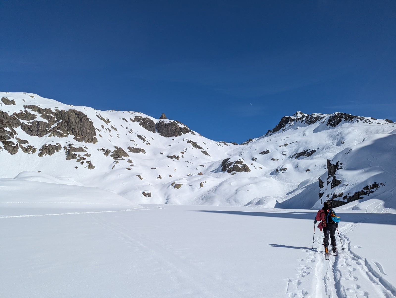 Sur le lac cornu