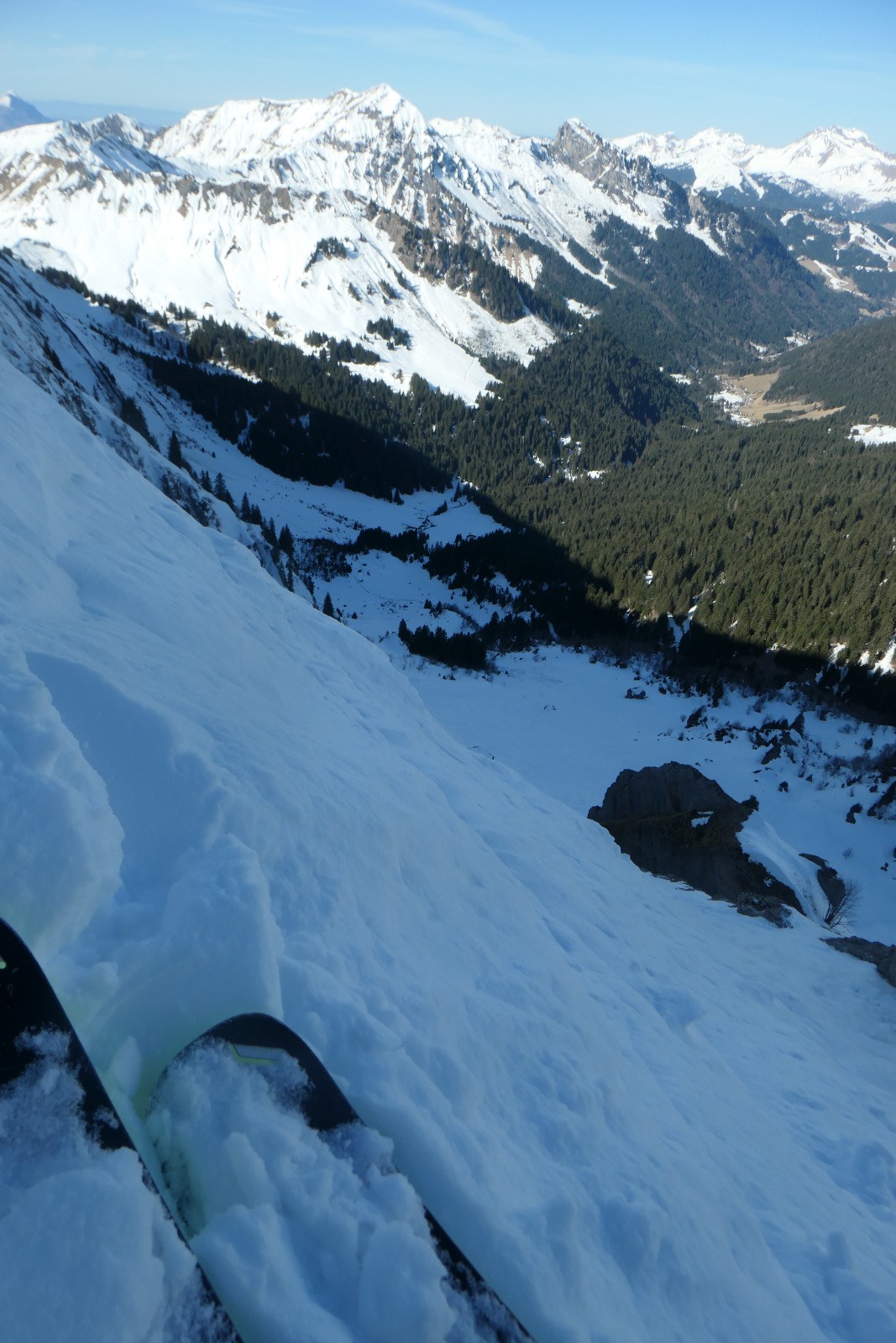 #18 Vers le couloir de sortie Vers le couloir de sortie