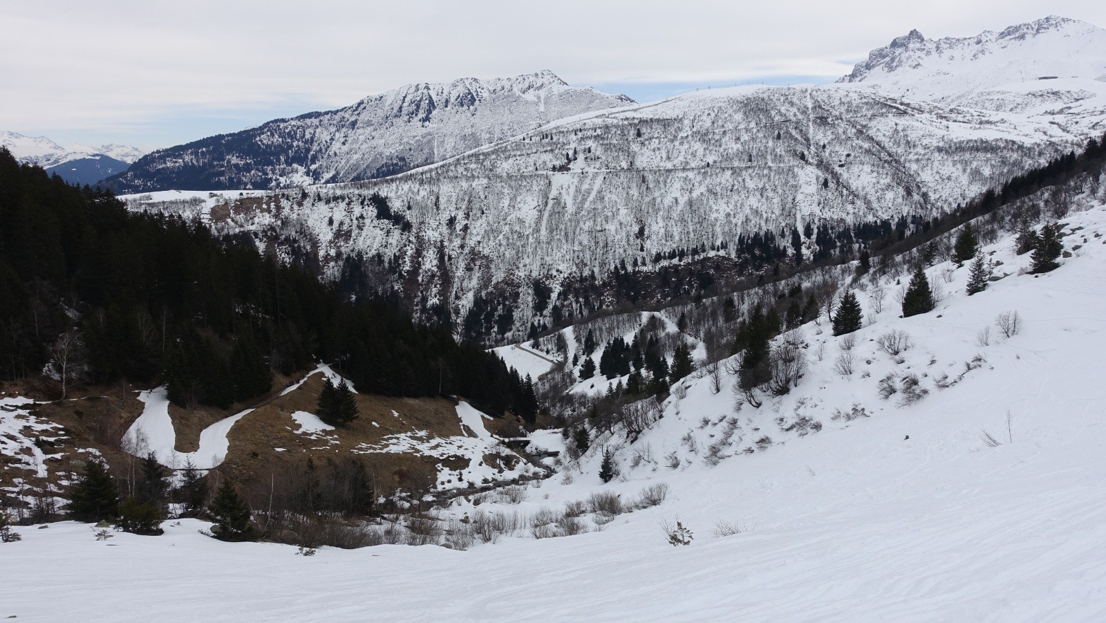 Combe Bridan, retour par la G pour arrivée dans le pré au-dessus de la voiture