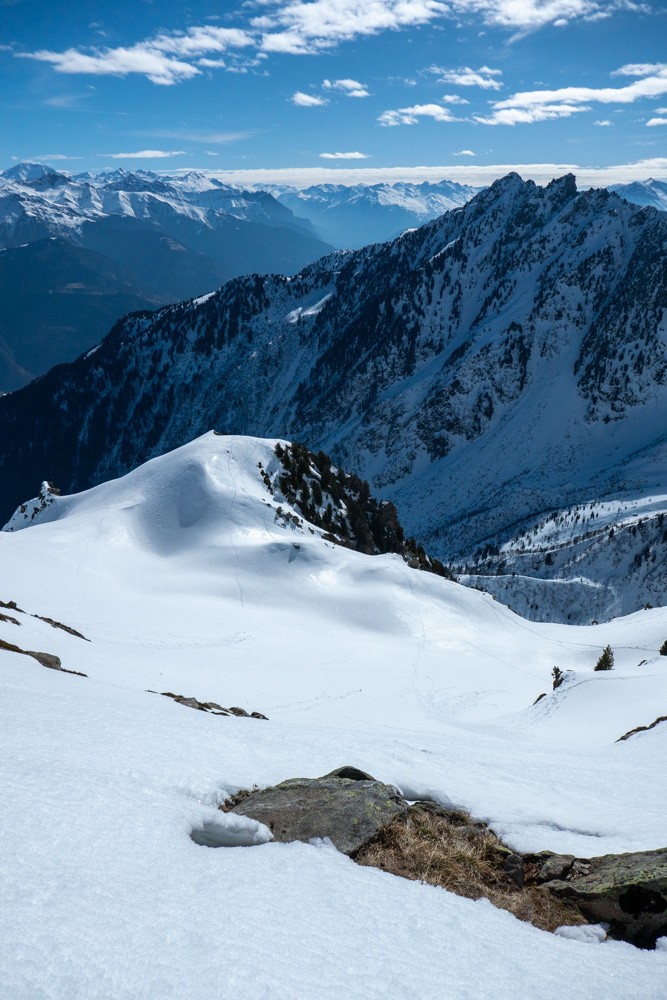 dans la face sud de la Montagne de la Barme