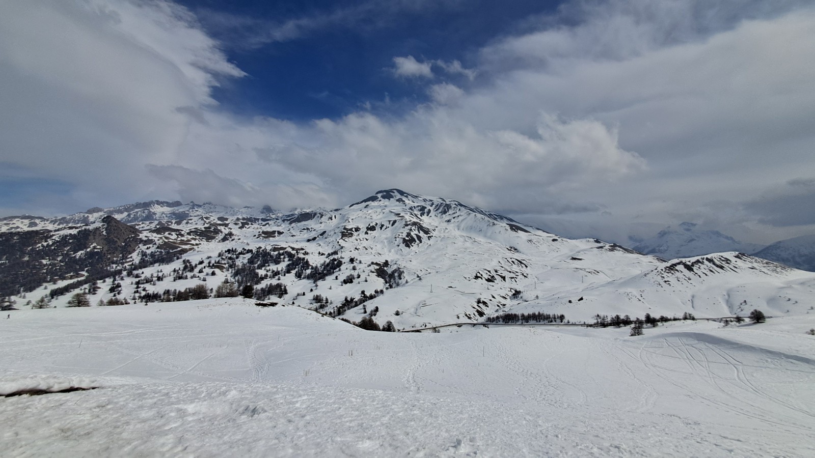 Coté Paneyron vu depuis la cabane de l’écuelle 