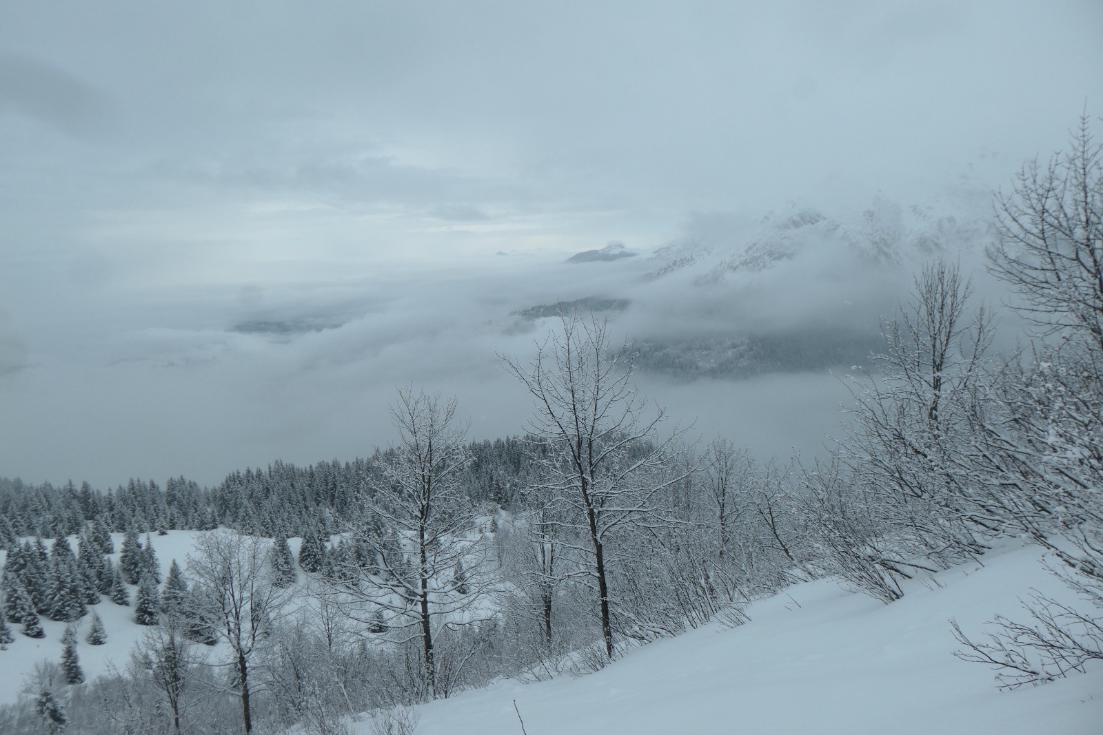 Au loin, météo pas si pire 
