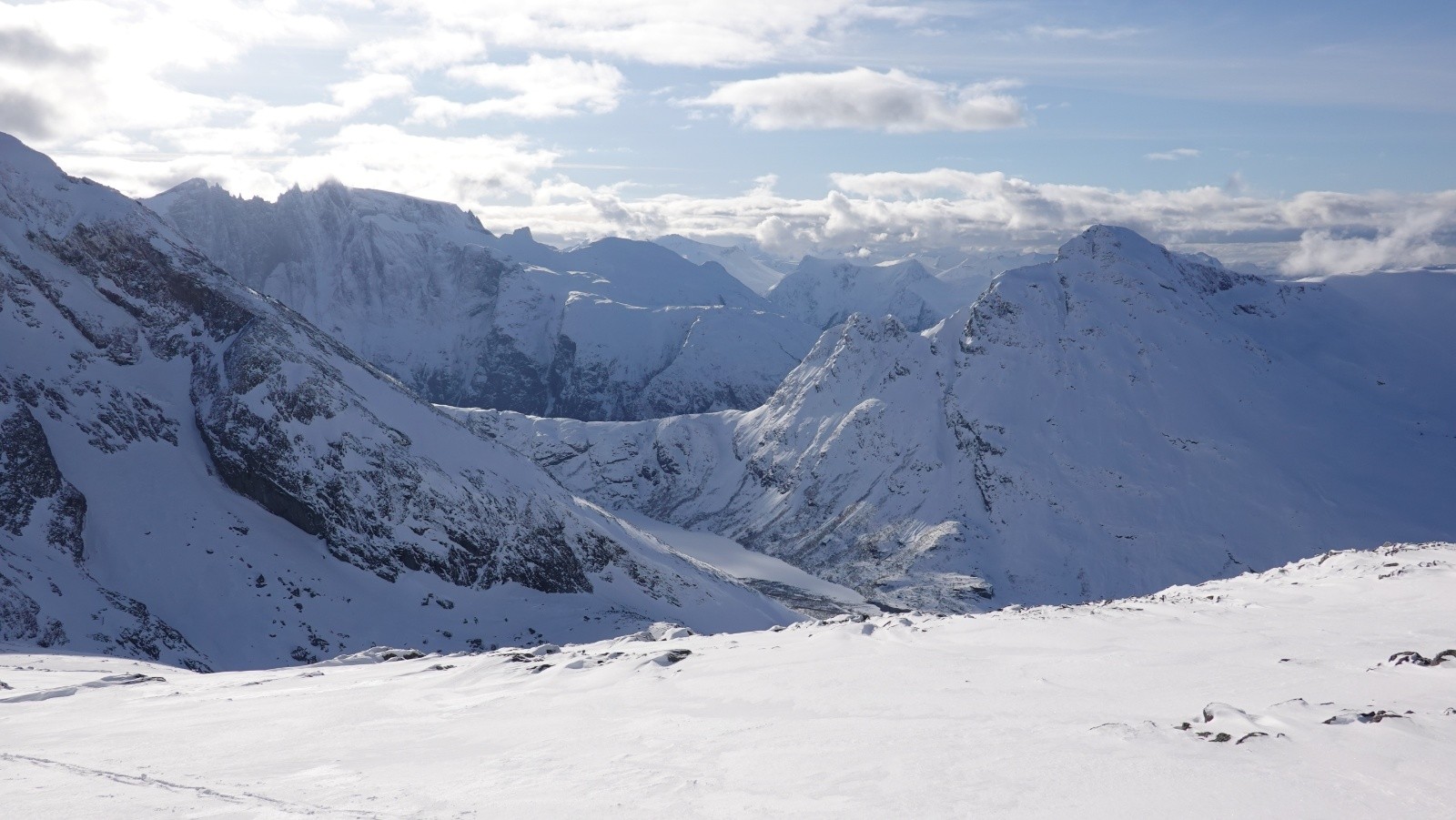 Panorama sur les Troll Tindan et le Blanebba