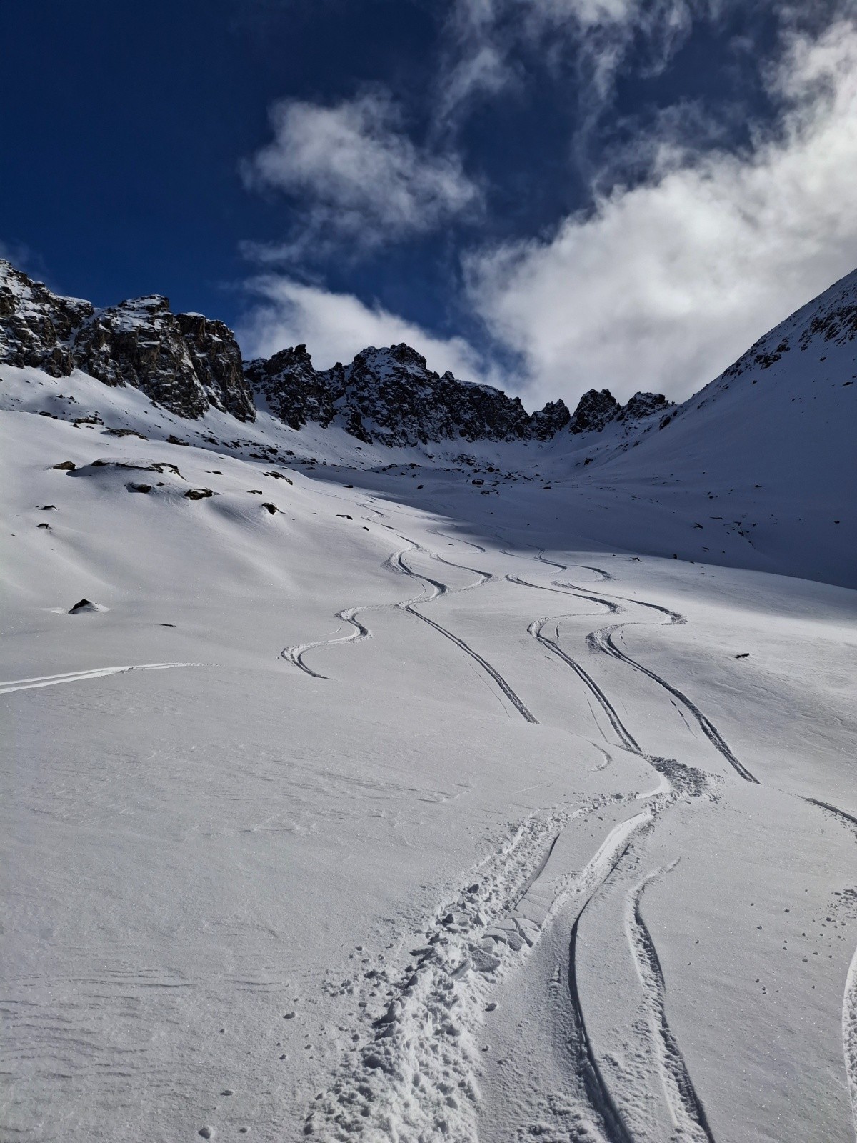 &nbsp;Traces suite…