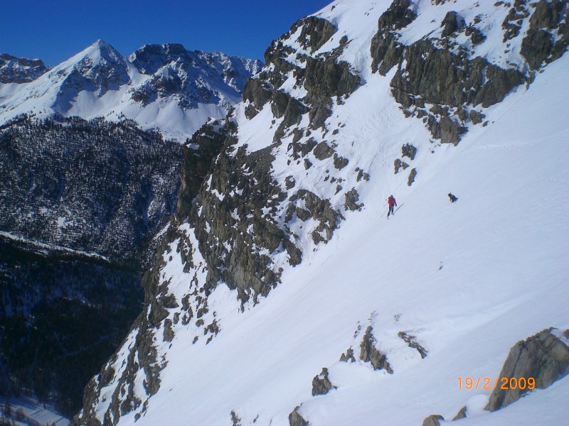 L'attaque du couloir : Bonne neige au départ du couloir.