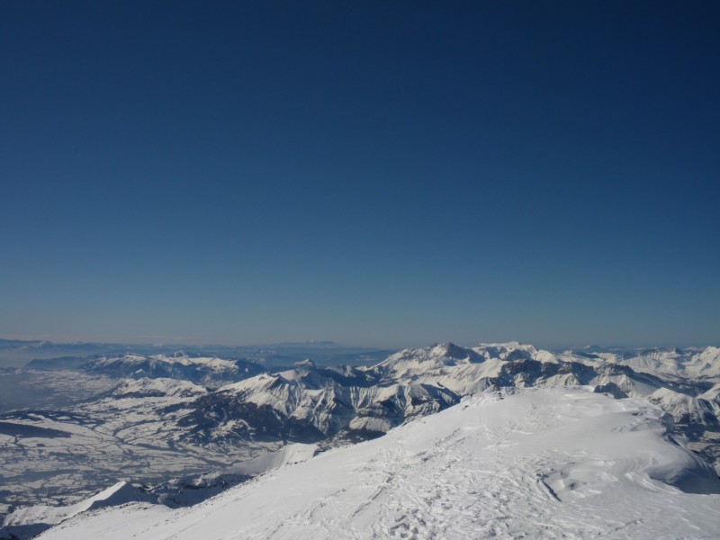 Vue du sommet : Vers le bassin Gapençais et le Dévoluy...