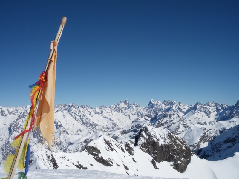 Du sommet, vers le Nord : Les conditions dans les secteurs Meige/Ecrins pour ceux qui attaquent les vacances !!