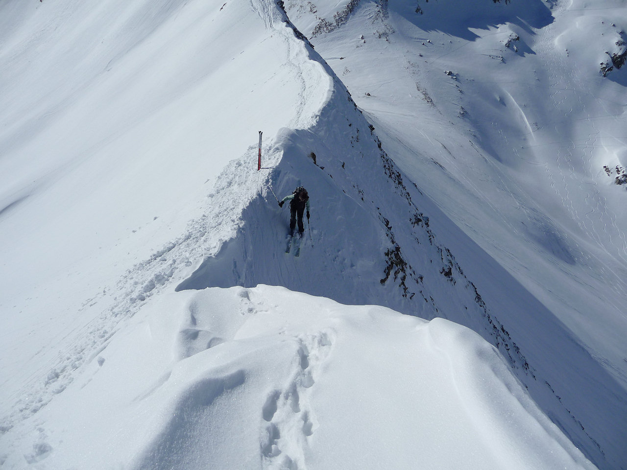 Couloir NW : Chantal se lance la première