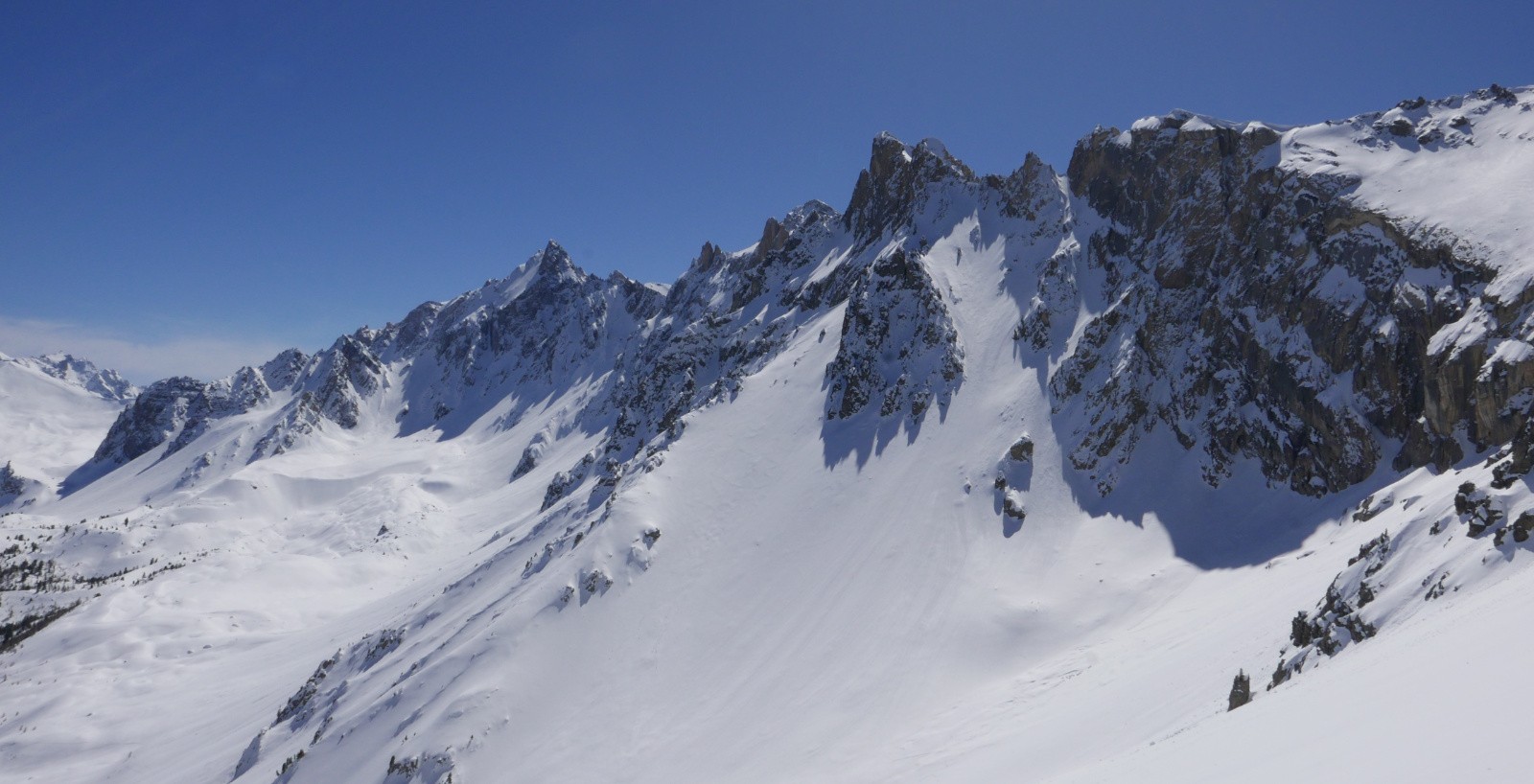 Les Heuvières, devant la Font Sancte.