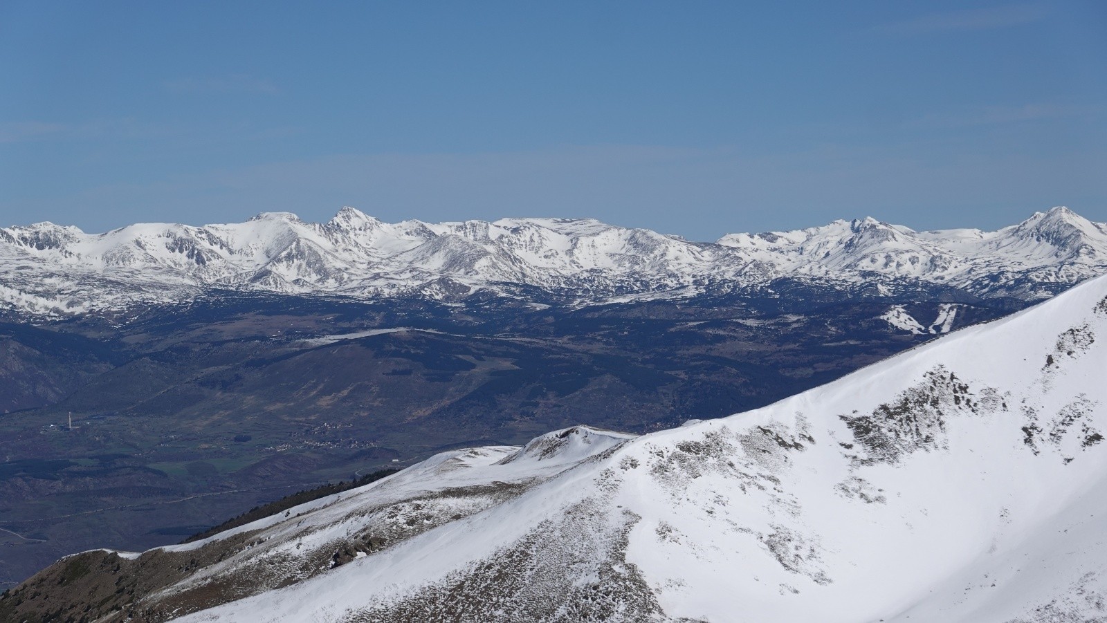 #8 Panorama au téléobjectif du Puig Carlit au Puig Péric Panorama au téléobjectif du Puig Carlit au Puig Péric