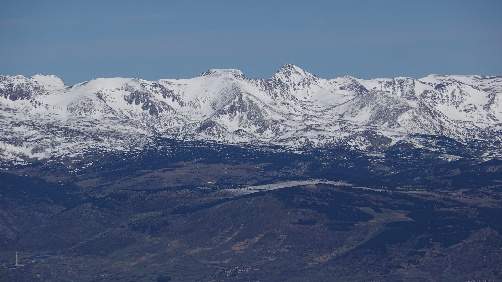#9 Le Puig Carlit, point culminant des Pyrénées Catalanes Le Puig Carlit, point culminant des Pyrénées Catalanes