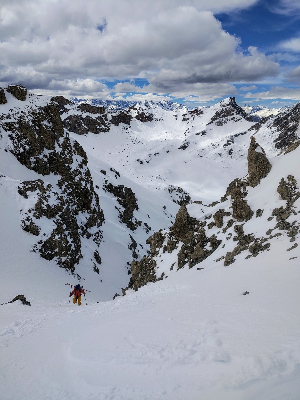 But sous le clot de la Cime, plaqué, on remonte&nbsp;