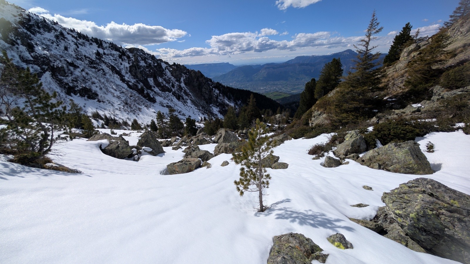 ambiance au milieu des rochets 