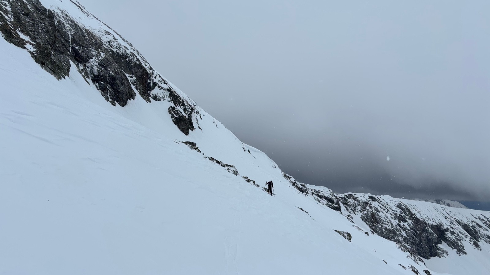 En direction du Pas de la Mine