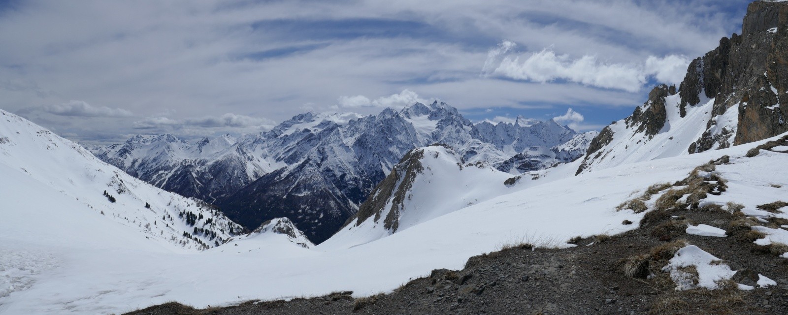 Panorama depuis le col de l'aiguillette