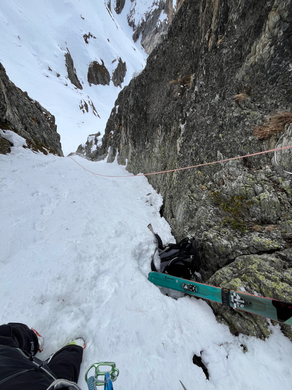 &nbsp;Rappel dans le verrou