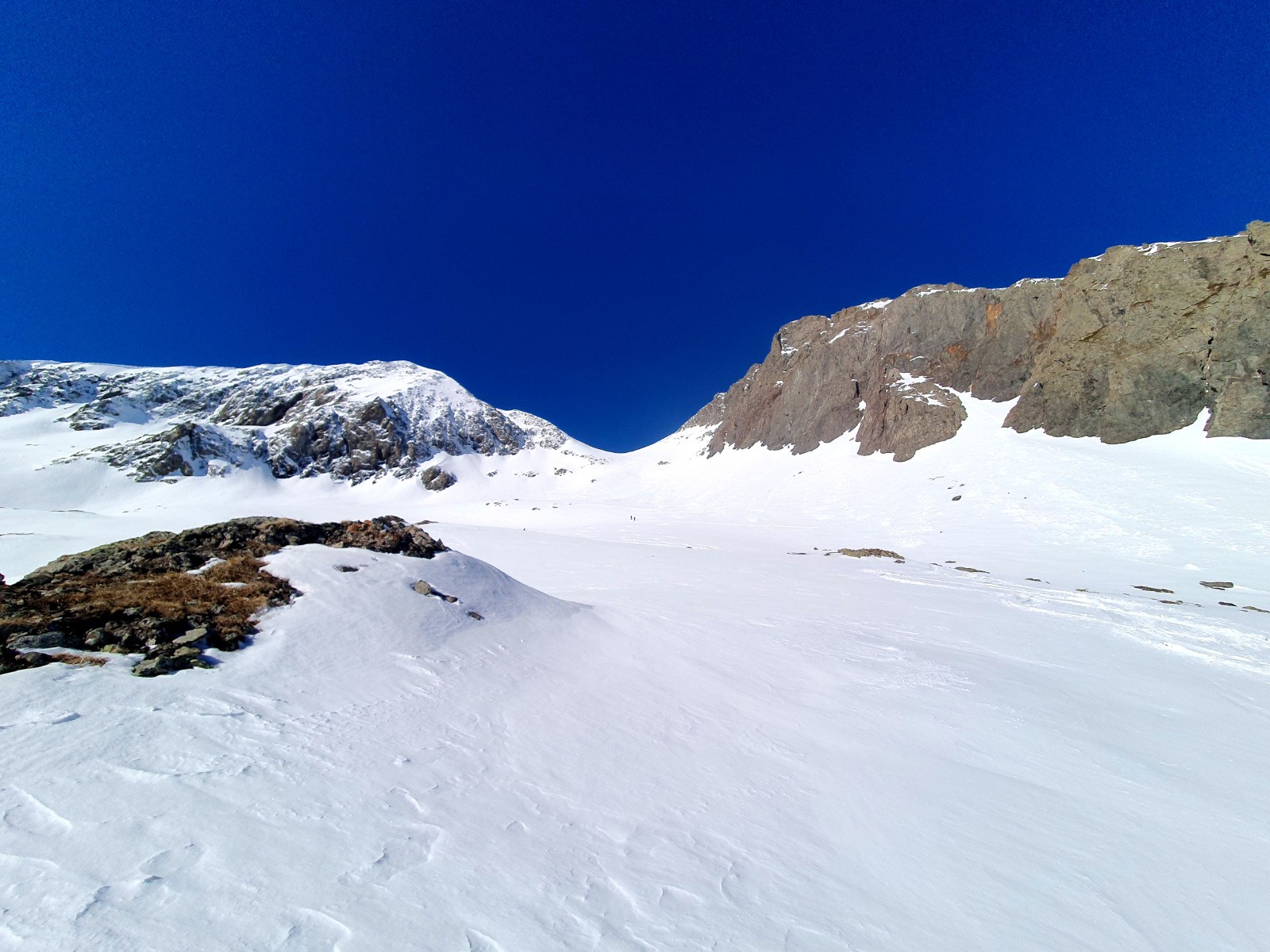 Combe NE : tais-toi et rames