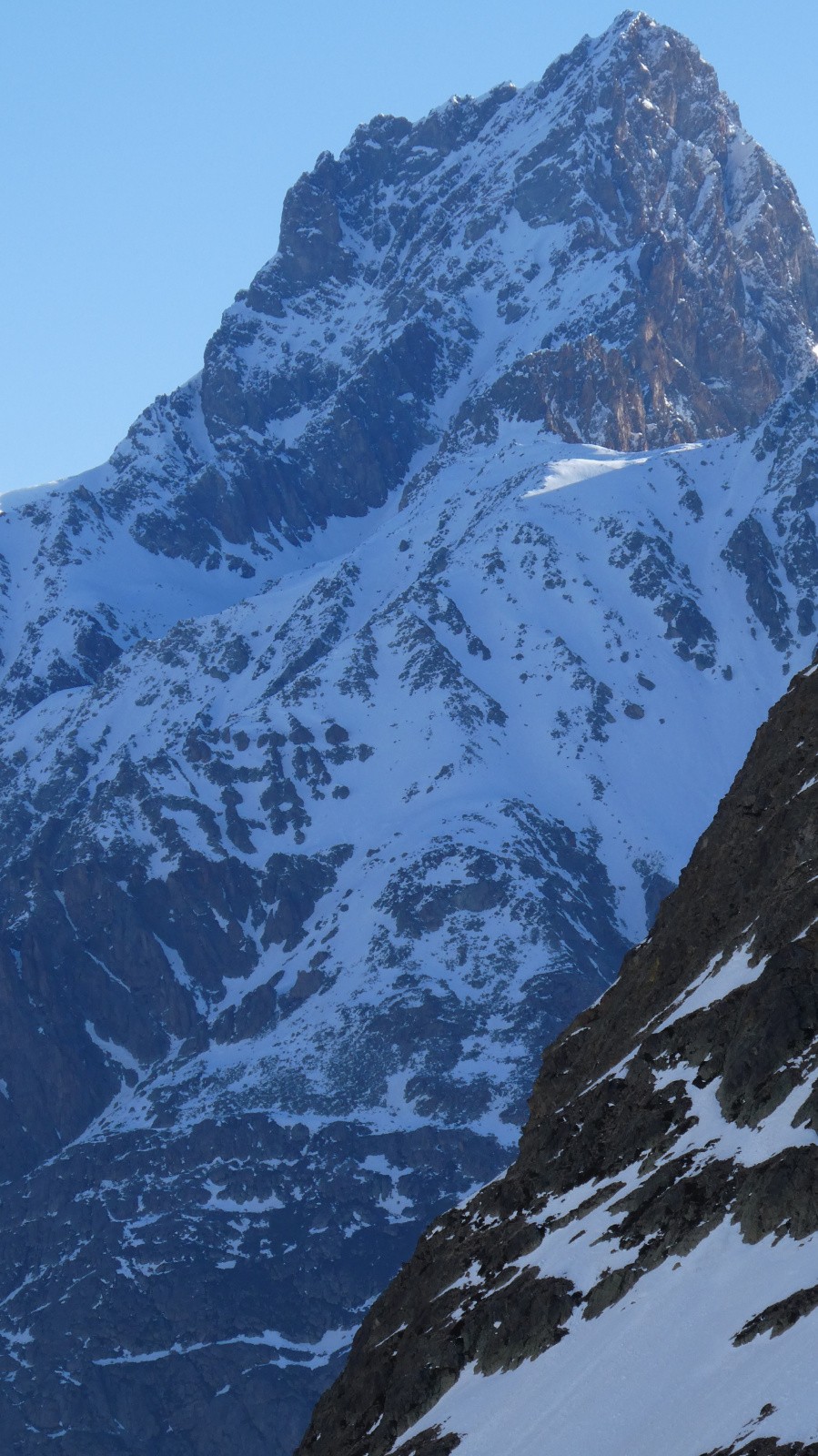 &nbsp;L’Aiguille du Plat de la Selle (dédicace à Ghislain et P’tit Xav)