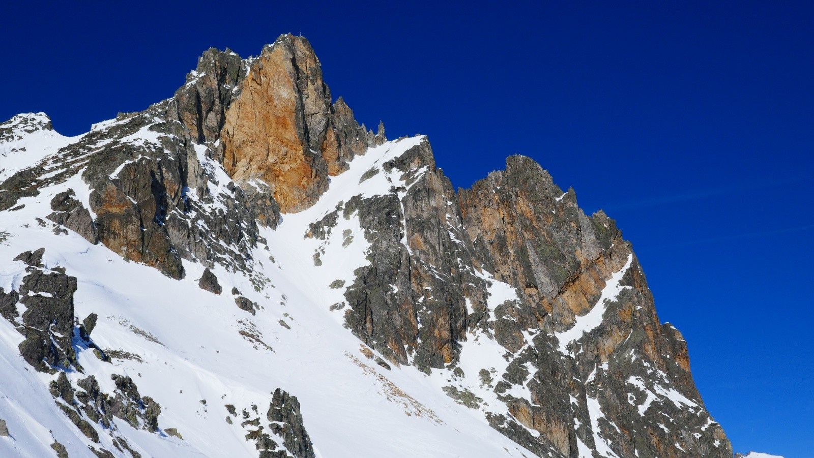 Très esthétique Aiguille Noire et ses 2869m!&nbsp;