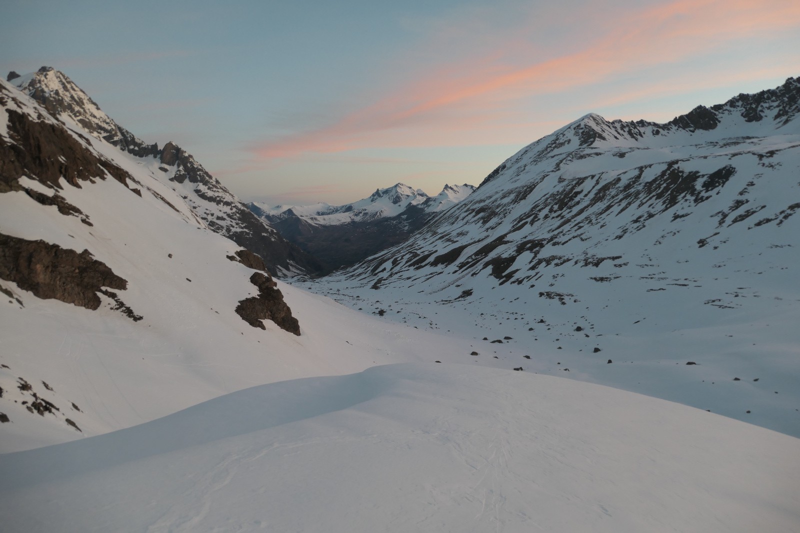 #2 Le ciel en rougit Le ciel en rougit