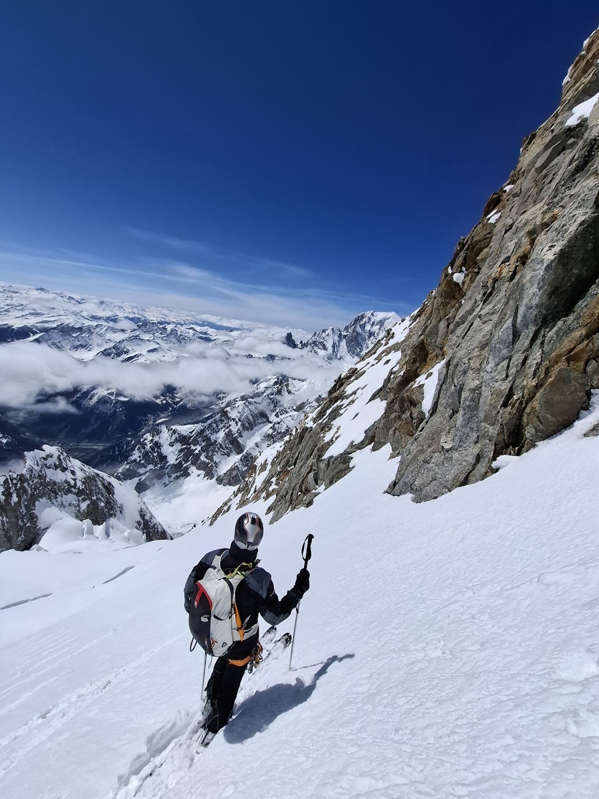 &nbsp;Bordel mais j'arriverai jamais à skier tout ça d'une vie.😀