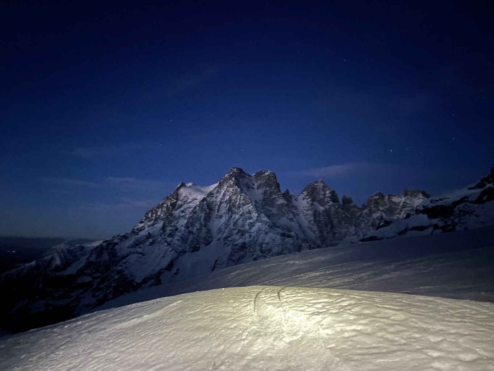 &nbsp;Le pelvoux&nbsp;