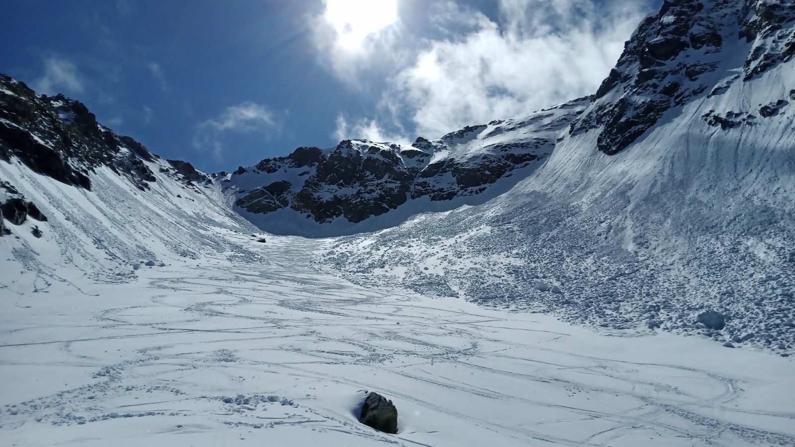 Raidillon de gauche pour accéder au sommet 3239m
