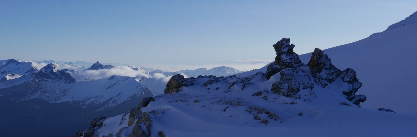 Depuis le col de l'Eychassier: Pelvas et Bric Bouchet.