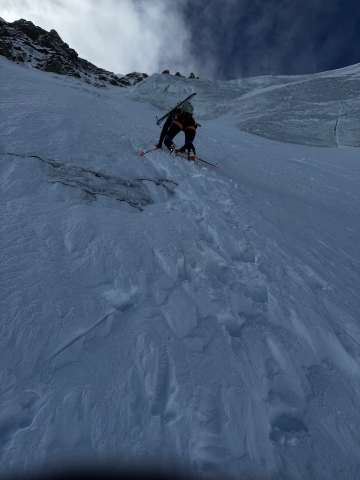 On se relaie, sur le haut ça brasse moins mais y a pas épais&nbsp;