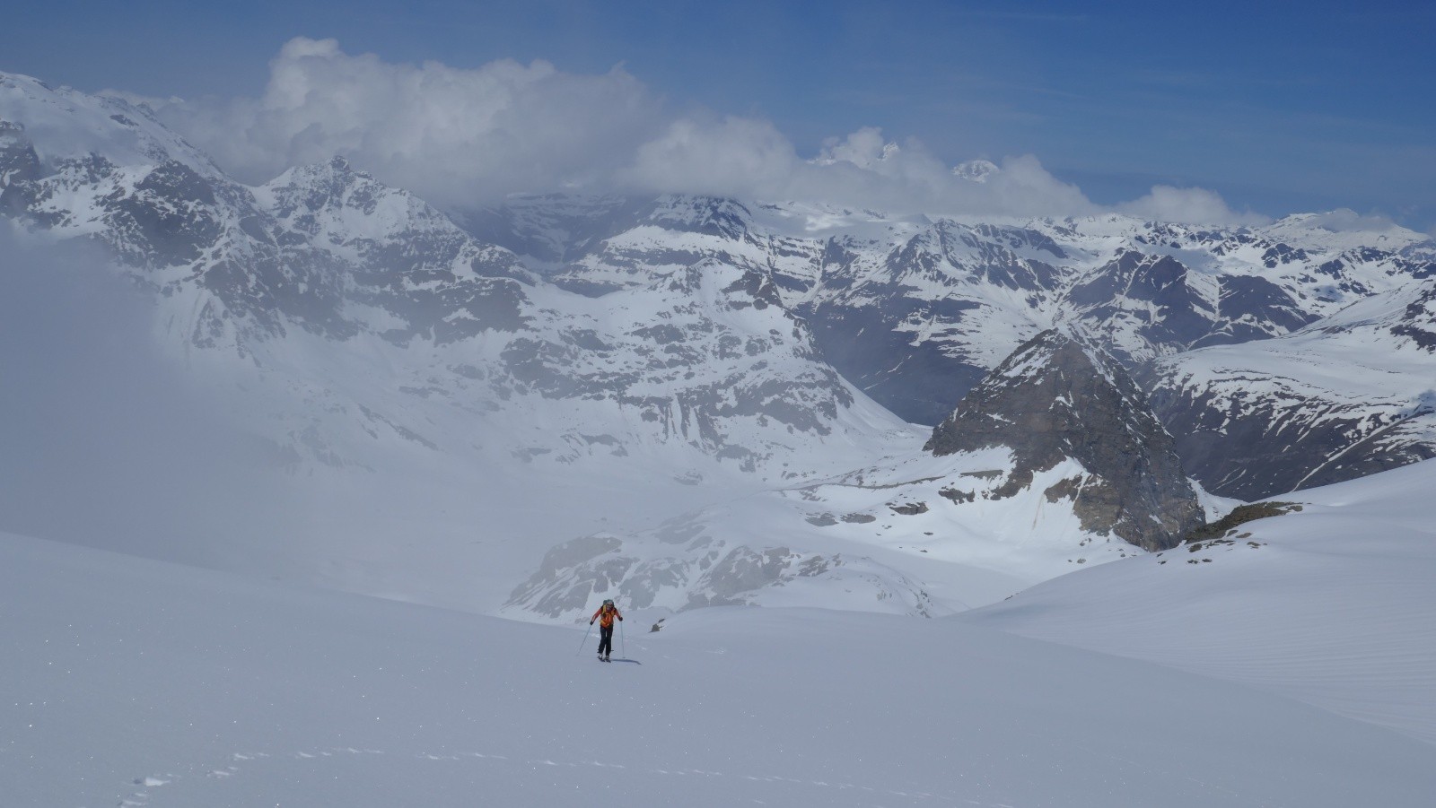 6. On sort du brouillard