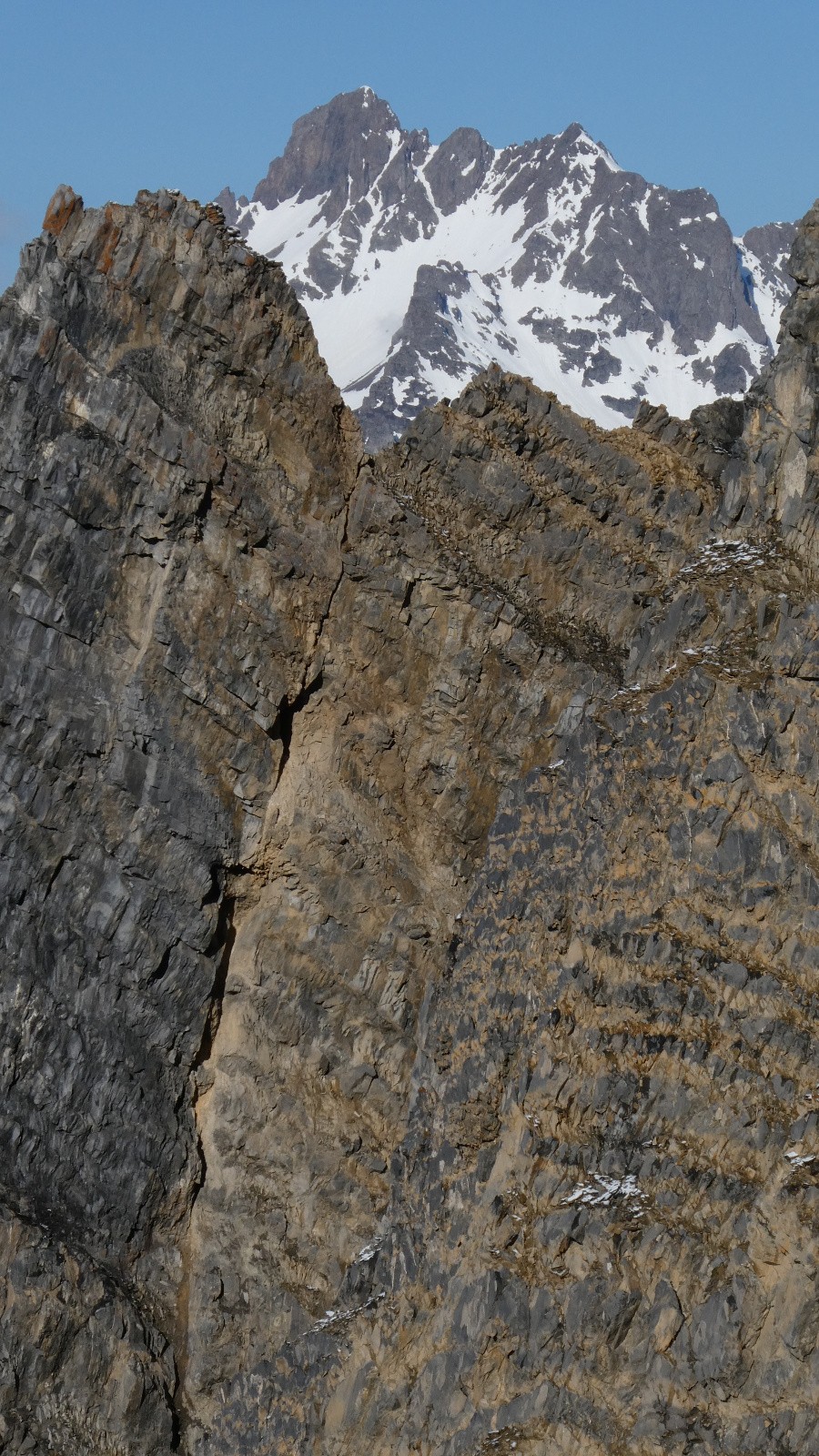 au fond, la Grde Lance d'Allemont 