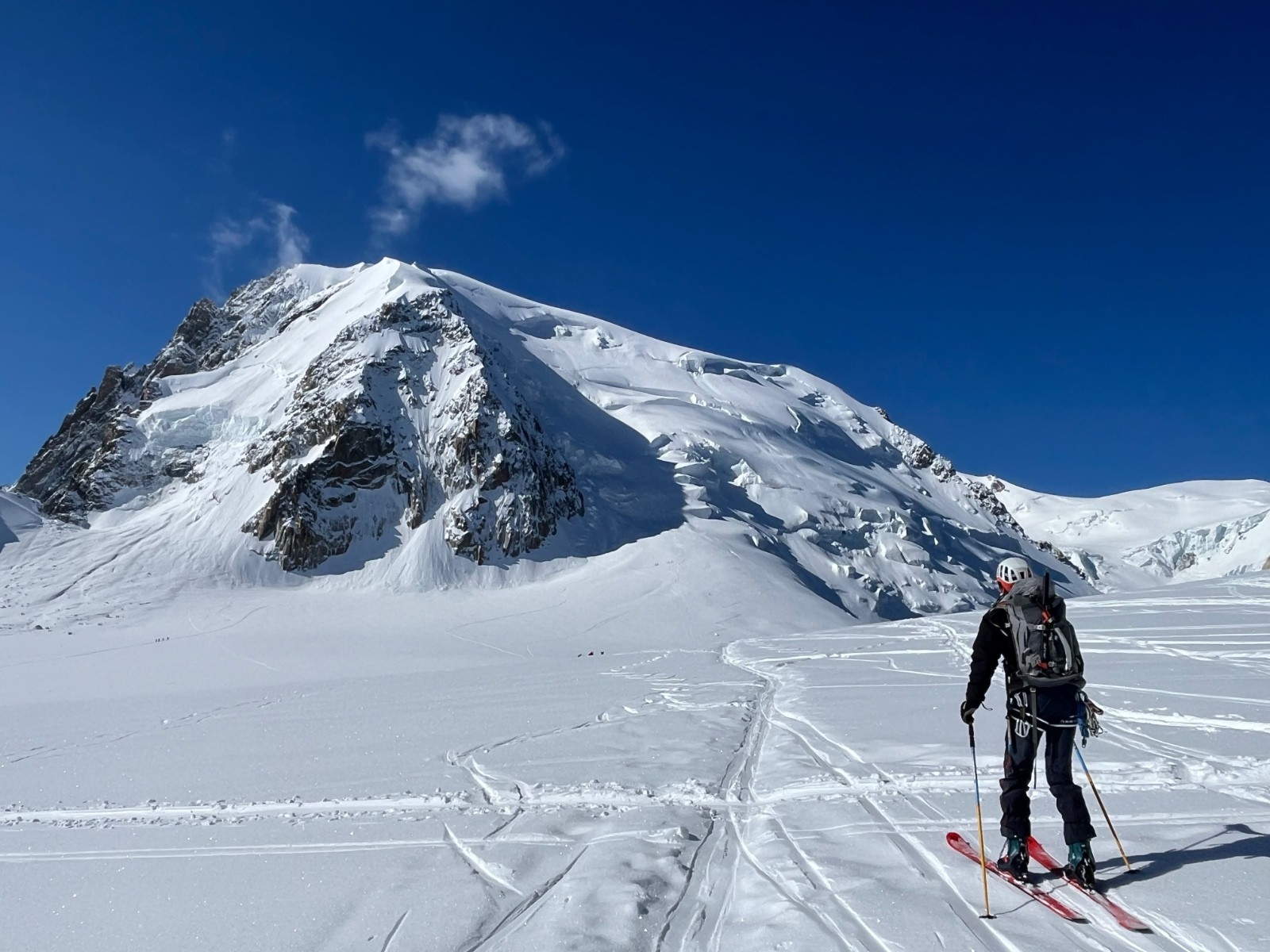  Vue sur le Mont Blanc du tacul 
