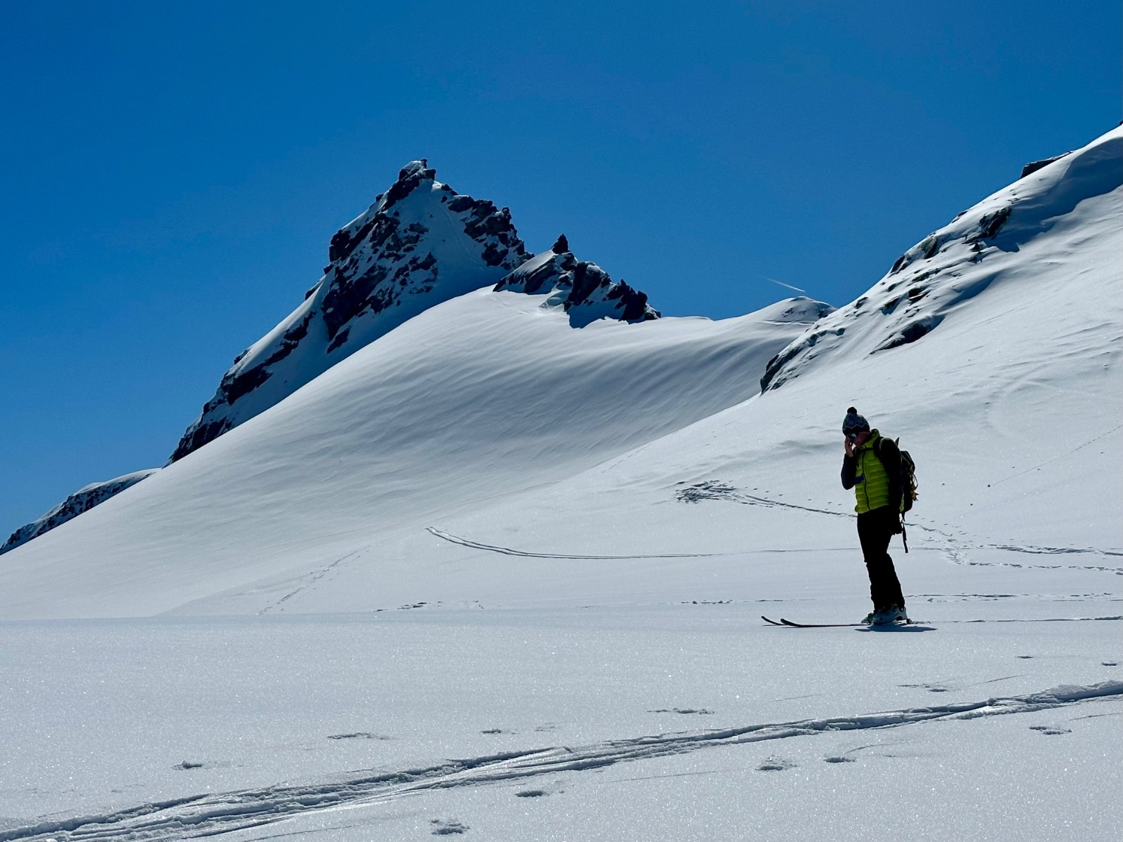 Pascal au col, avec l'Aiguille de Polset