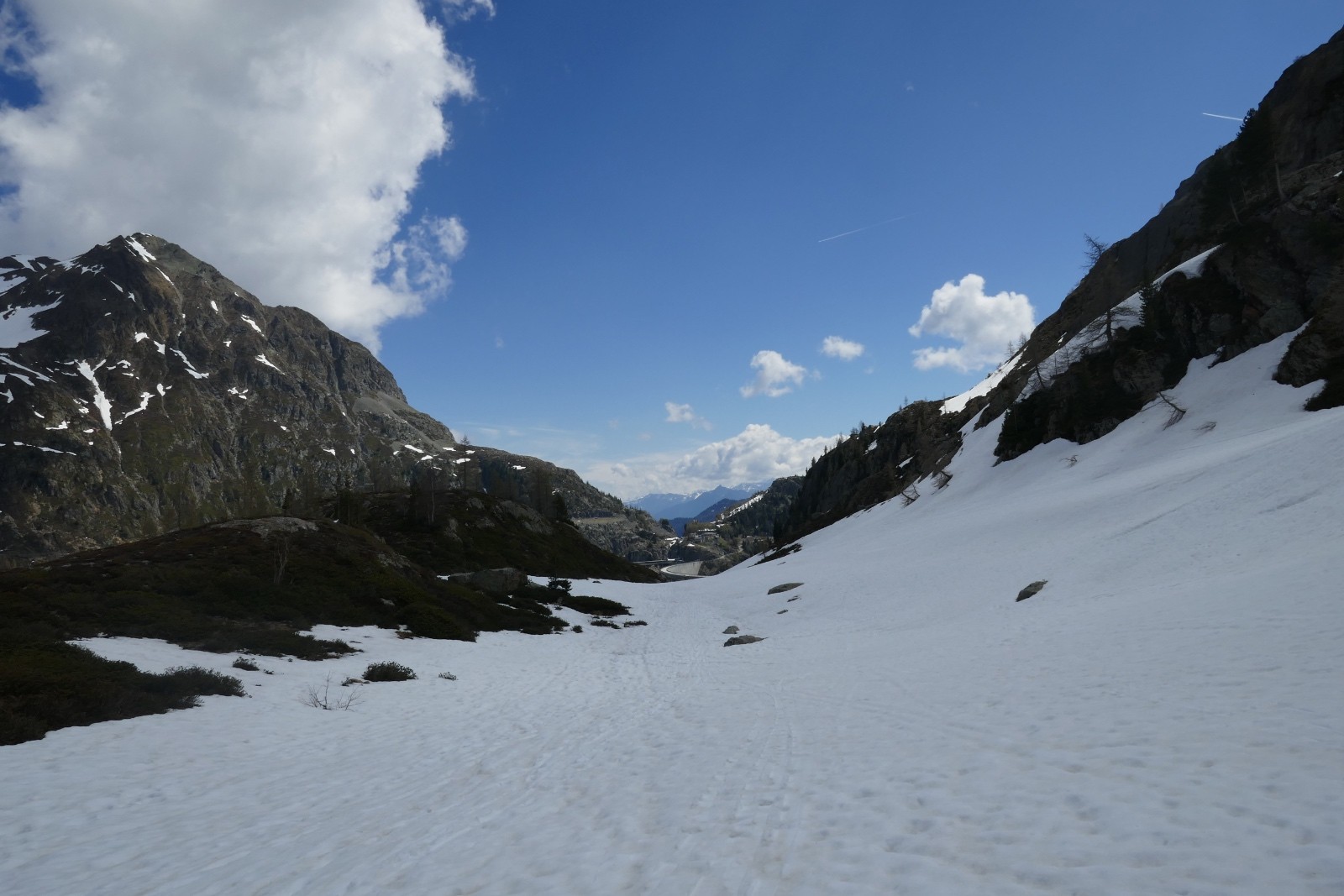 Vue vers lle barrage et Bel Oiseau.