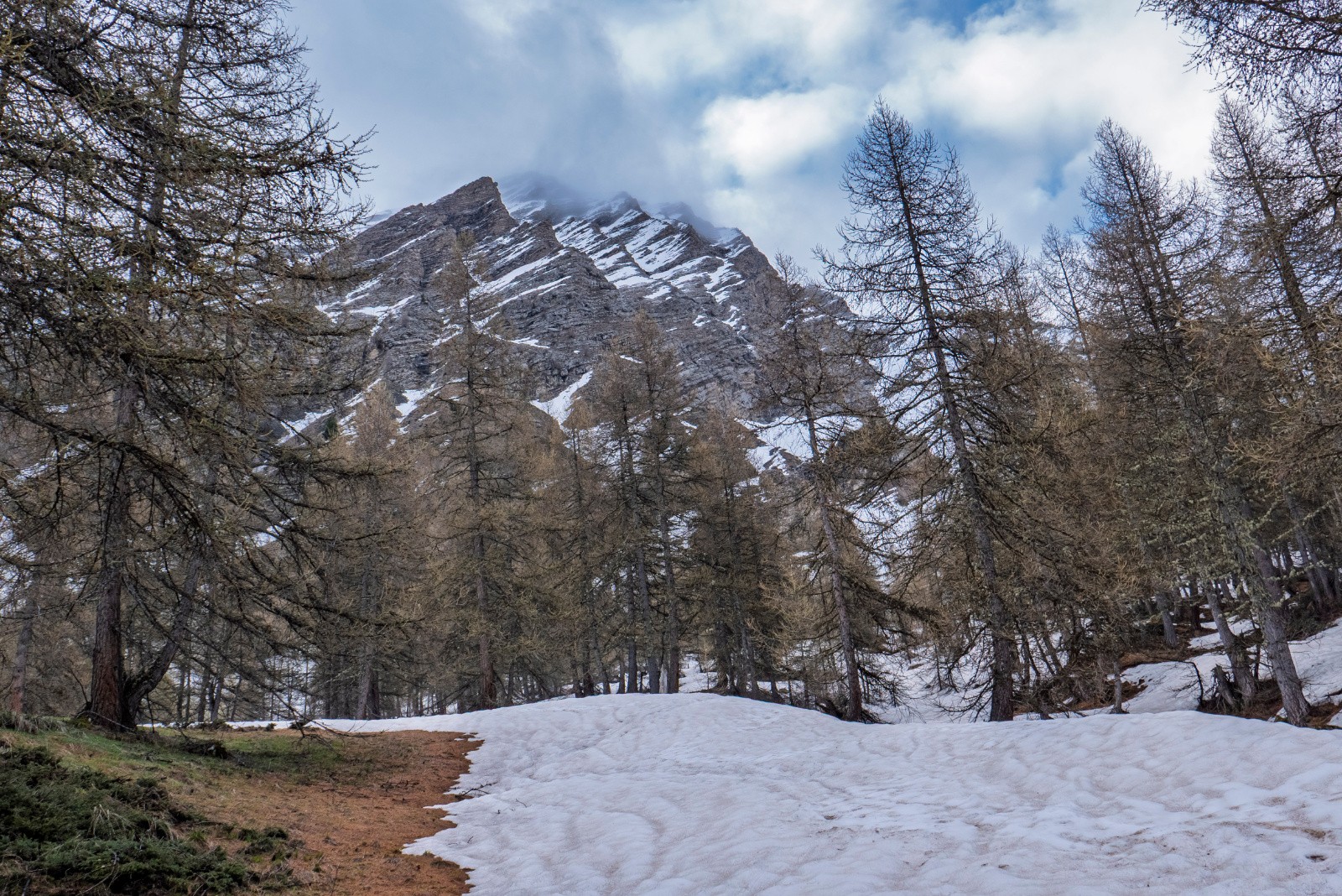 Au dessus du point de chaussage sous l’œil de l'Aiguille