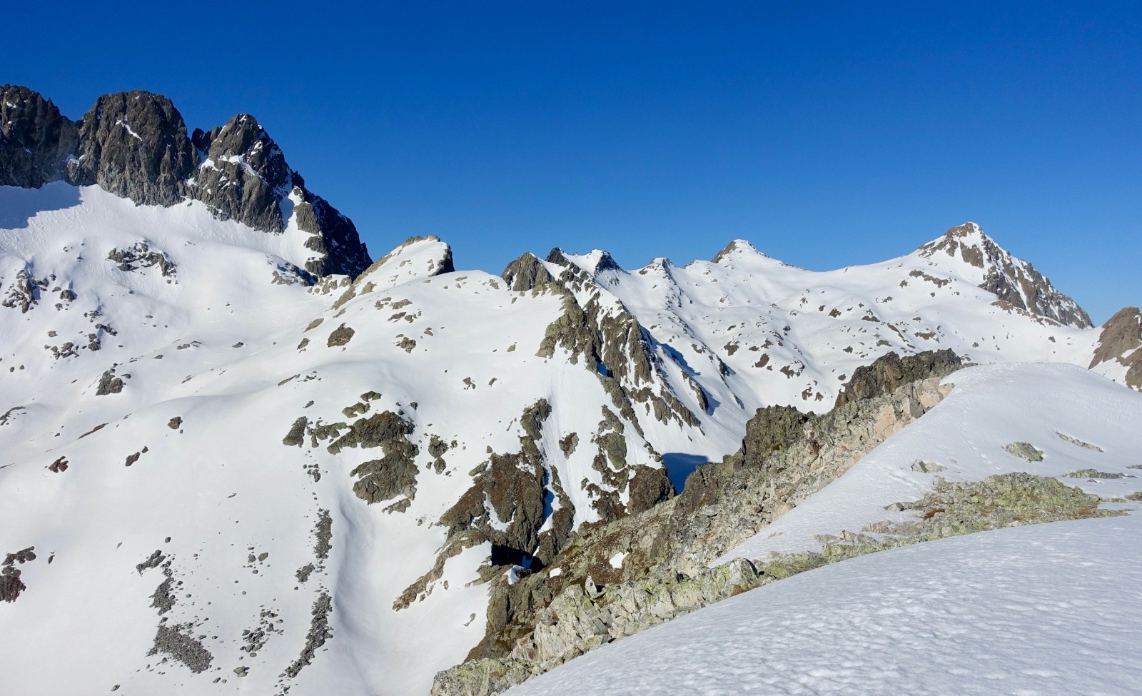 De la Crête de Marmottane, Aiguille d'Argentiere et Rocher Blanc