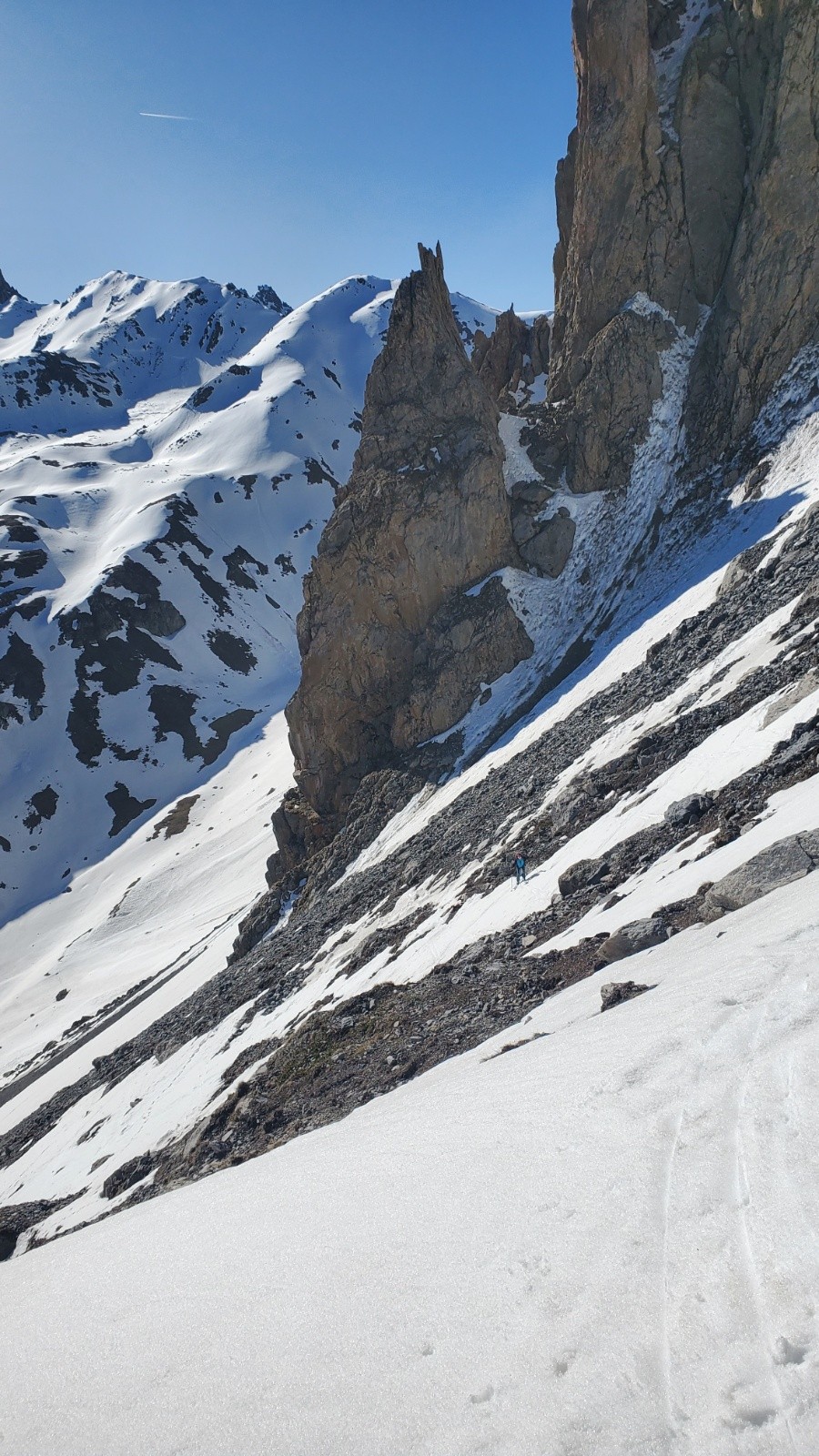 Beaux gendarmes... au milieu des Valloirins i