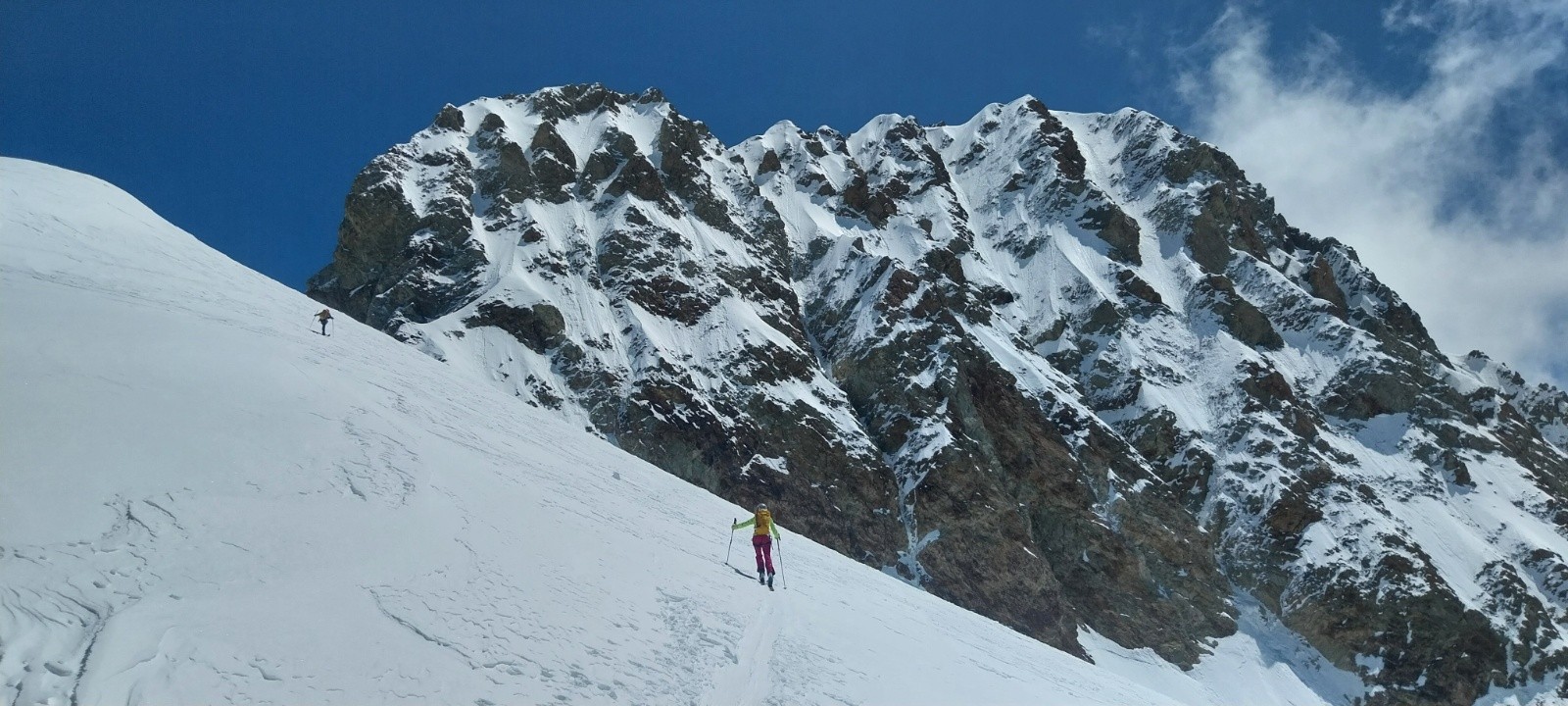 &nbsp;sandra sous la pointe des glaciers
