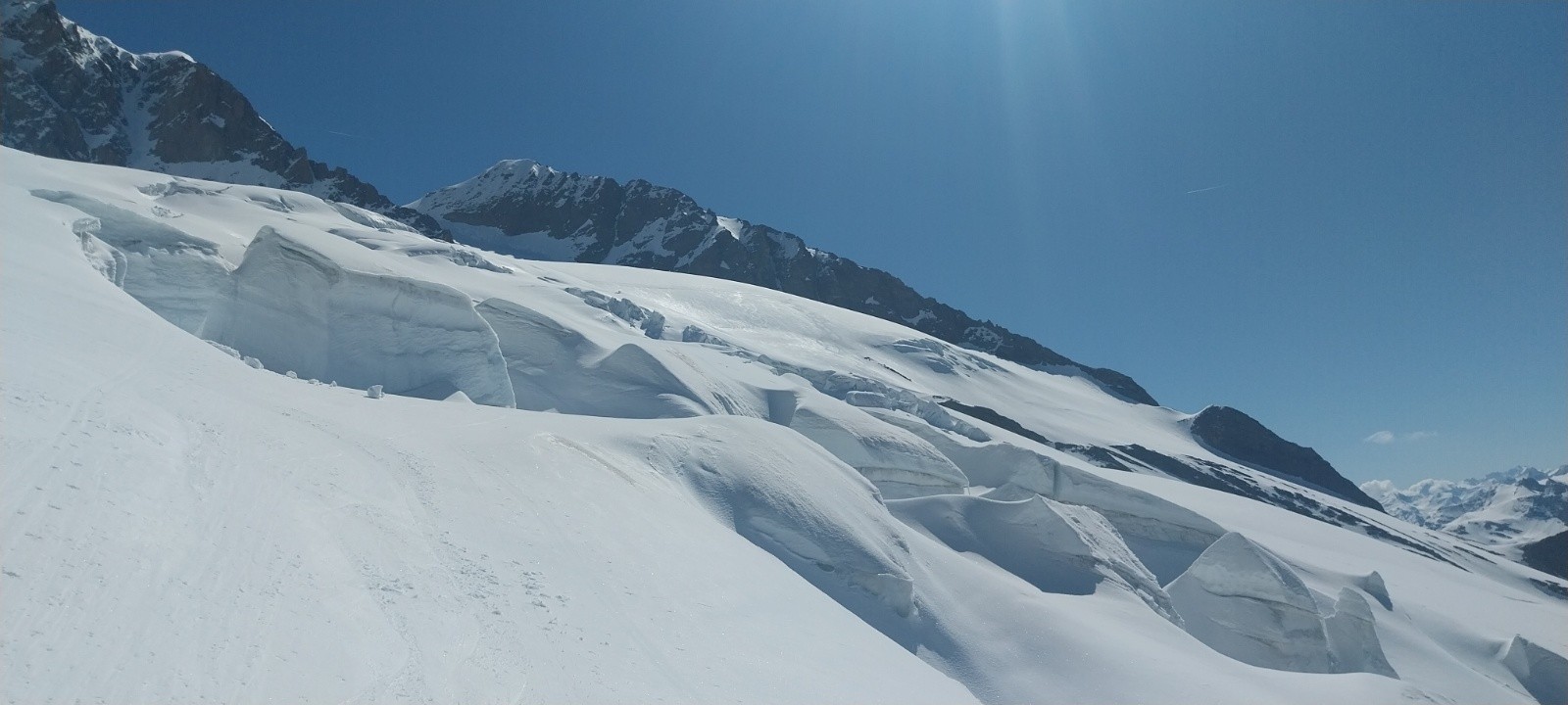 &nbsp;glacier et petite aiguille des glaciers