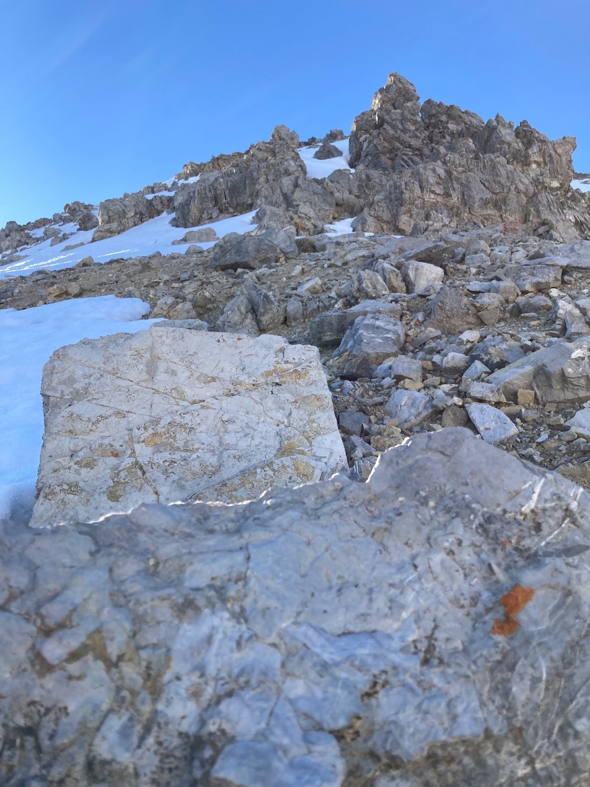 &nbsp;2. Les cailloux sur l'épaule