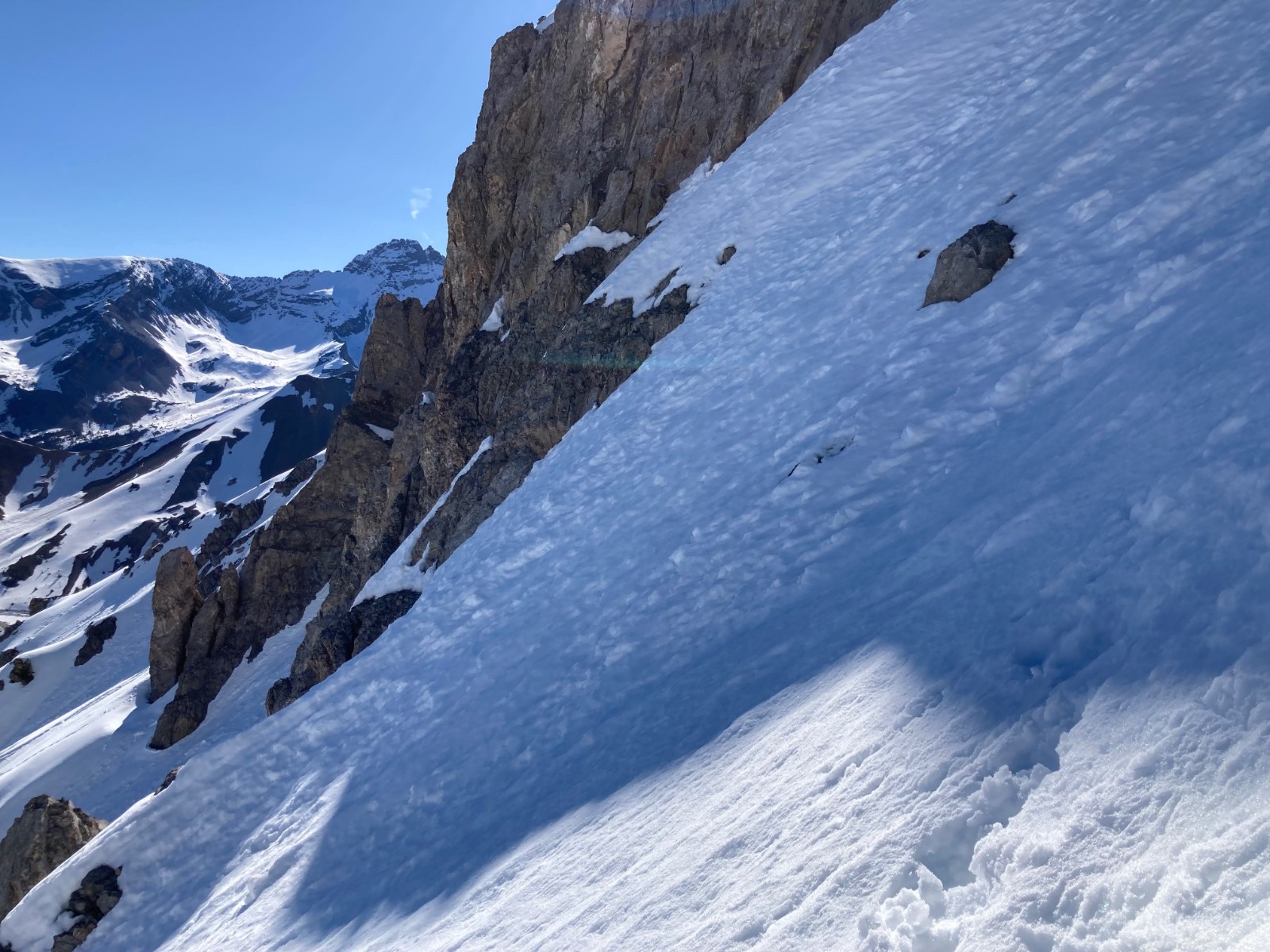 &nbsp;15. Un petit rocher providentiel pour rechausser les crampons