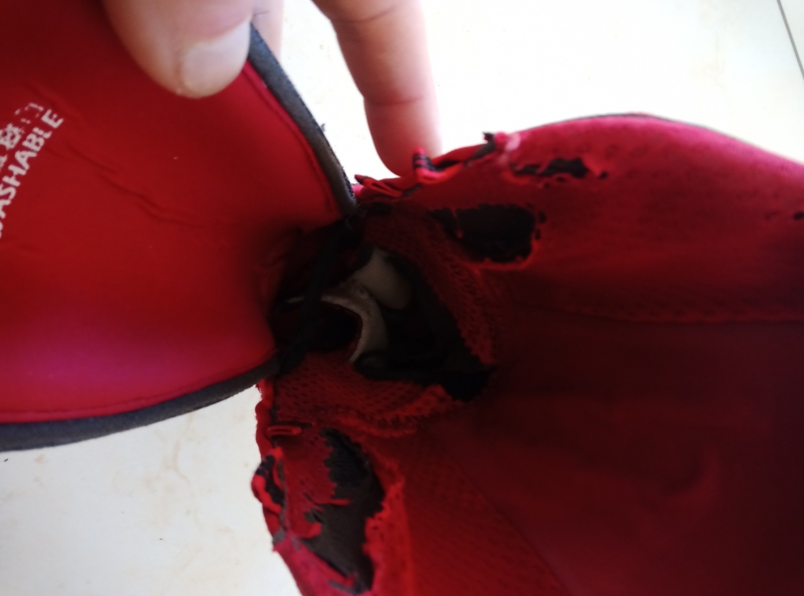 &nbsp;Usés jusqu'à la moelle! 🚮❌