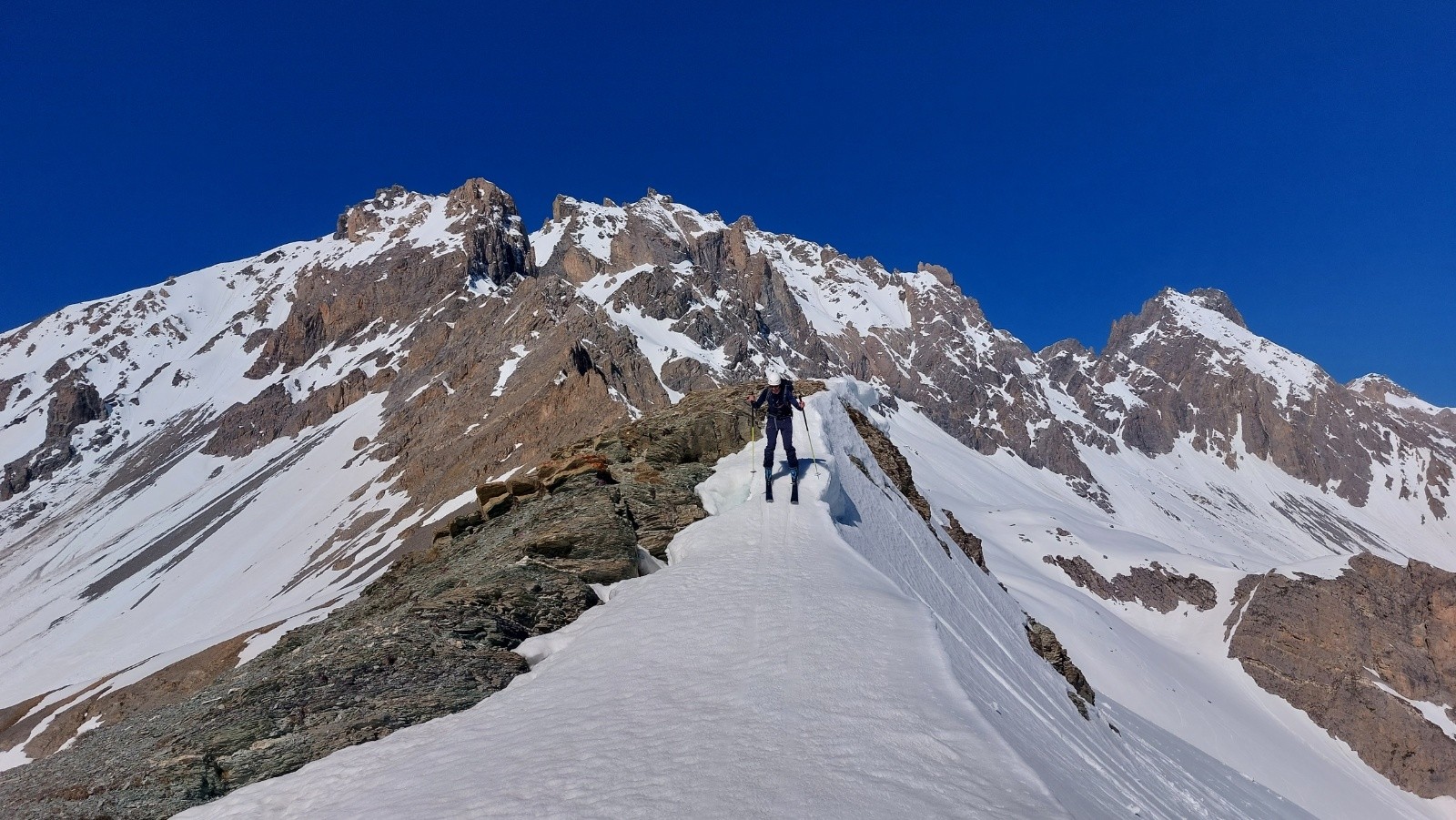 &nbsp;Col Girardin&nbsp;